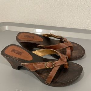 Nomi Leather, Wooden Sandal - Size 7